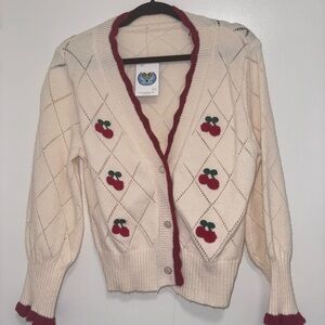 Sundays in SoHo NWT Off-white sweater with Cherries and red trim Cardigan